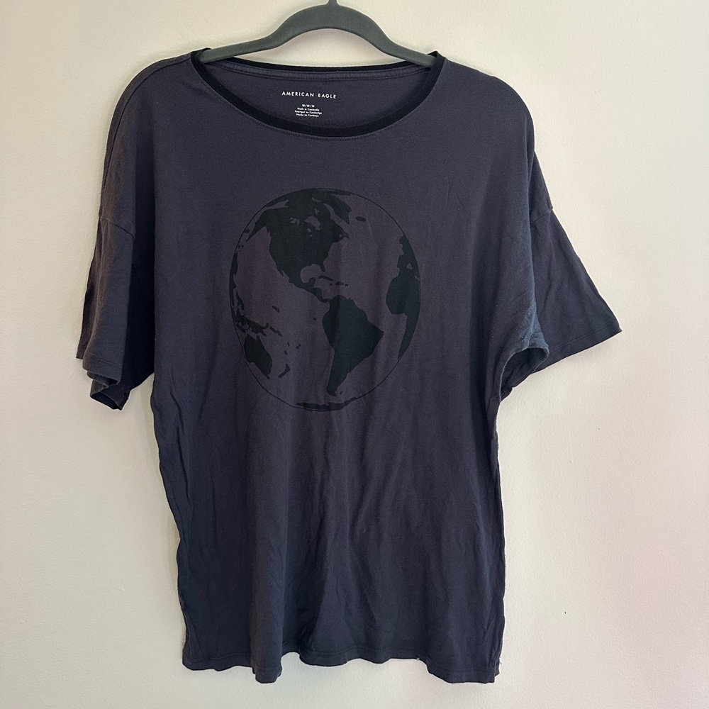 American Eagle Black Graphic T-Shirt Women M